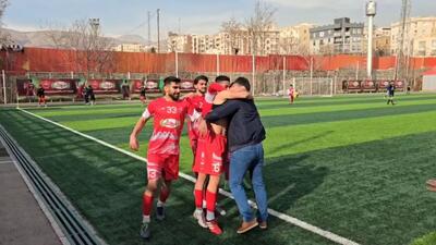 گل اول پرسپولیس در دربی امیدها توسط پوریا رضازاده