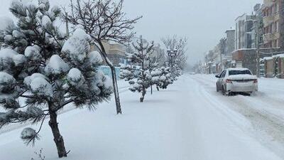 بارش برف و باران و ترافیک در جاده‌ها