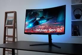 بررسی مانیتور گیمینگ Odyssey Neo G7 سامسونگ: سفری به قلب بازی‌ها