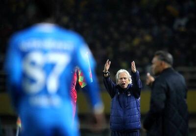 خشم هواداران دامن سرمربی را گرفت؛ شکست فوق سنگین الهلال برابر الاتحاد