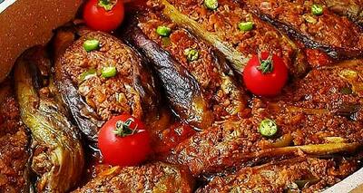 طرز تهیه بادمجان شکم پر گیلانی خیلی خوشمزه بدون گوشت با گردو و رب انار