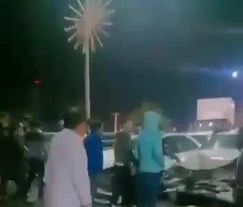 بامداد امروز؛ تصادف زنجیره‌ای در بلوار دانشگاه زاهدان و برخورد دست‌کم ۱۰ خودرو