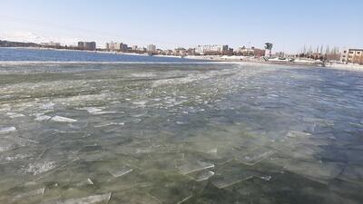 شهروندان اردبیلی از ورود به سطح یخ‌زده دریاچه شورابیل خودداری کنند