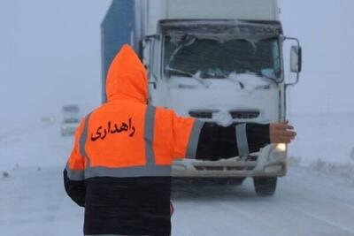 ۱۵۰ ساعت تلاش بی‌وقفه راهداران چهارمحال و بختیاری برای بازگشایی محورها