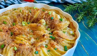 طرز تهیه سیب زمینی خامه ای با یک ترکیب جادویی / ۱۰ برابر خوشمزه تر