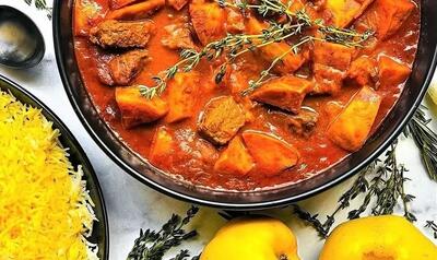 طرز تهیه خورش به آلو با مرغ مجلسی با عطر و بوی بی نظیر