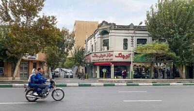 (عکس) «خیابان جمهوری، وقتی سنگفرش بود»؛ سال ۱۳۲۹