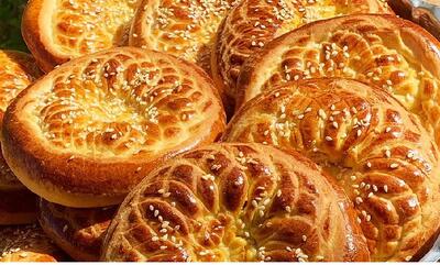 طرز تهیه ایشلی کوکه مغزدار با بافتی دلپذیر؛ نان سنتی تبریز