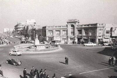 (تصویر) شغل محبوبی که ۷۰ سال پیش خیابان‌ها را شلوغ می‌کرد!