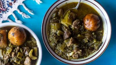 تهیه خورش کرفس؛ مقوی و خوشمزه