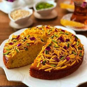 طرز تهیه کیک‌ ملکه بادام پف دار و عالی به روش قنادی