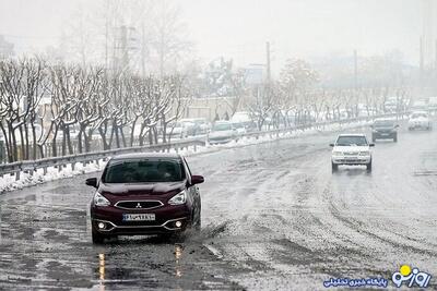 برف و باران در جاده‌های ۱۳ استان | روزنو