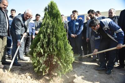 گرامیداشت روز درختکاری با حضور مسئولان استانی