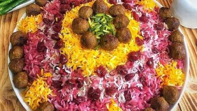 روش تهیه آلبالوپلو با گوشت قلقلی برای سحری