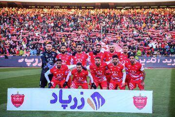 جریمه مدافع پرسپولیس پس از اشتباه بزرگ مقابل استقلال