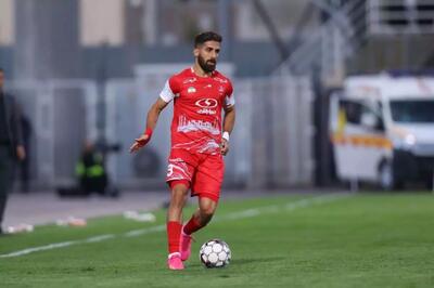 جریمه فرشاد فرجی مدافع پرسپولیس پس از اشتباه بزرگ مقابل استقلال