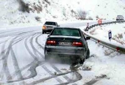 رانندگان مراقب باشند / لغزندگی و خطر افزایش واژگونی و تصادفات زنجیره‌ای در این محور