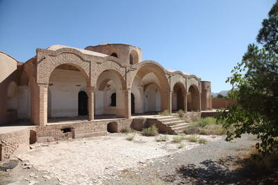 تخریب بیمارستان مرسلین کرمان طبیعی بوده، آماده همکاری برای مرمت هستیم