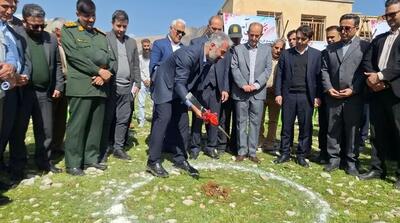 آغاز عملیات اجرایی نیروگاه خورشیدی ۵۰۰ کیلوواتی در روستای دیل گچساران