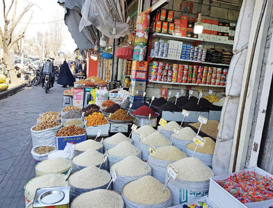 رئیس اتحادیه بنکداران مواد غذایی: فروش مواد غذایی، امسال نسبت به پارسال ۳۵ درصد کم شد