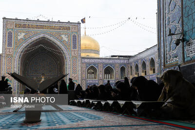 جزء خوانی قرآن کریم در مسجد گوهرشاد - مشهد