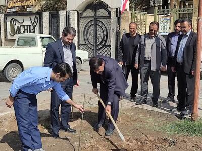 غرس نهال توسط اعضای جهاد دانشگاهی سیستان و بلوچستان