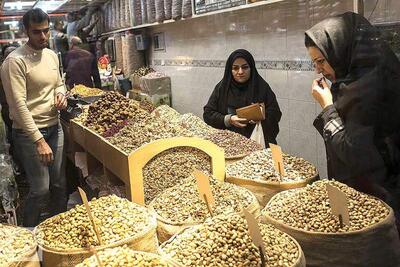 خودروسازانِ پسته‌فروش، آجیل شب عید را گران کردند | سیاست روز