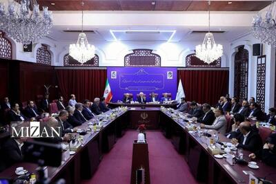 عارف: نیازمند تصمیم‌گیری‌های شجاعانه اقتصادی هستیم/ شرایط کنونی کشور از نظر چالش‌های اقتصادی با دهه ۶۰ تفاوتی ندارد