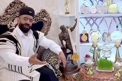  ببینید | استایل جالب هادی چوپان در پیام تبریک نوروز؛ با لباس محلی و ریش زرد!