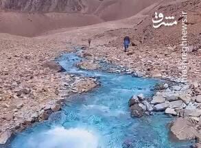 ویدئویی از رودخانه شکل گرفته از یخچال‌های کوهستانی آرژانتین