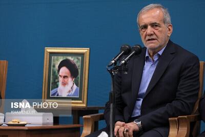 اقدامات دولت برای تحقق شعار سال رهبری از زبان پزشکیان