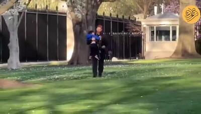 کودک بازیگوش وارد کاخ سفید شد