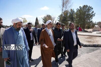 رئیس کل دادگستری استان اصفهان از اقامتگاه مسافران نوروزی باغ فدک بازدید کرد