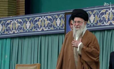 آغاز دیدار مسئولان نظام و سفرای کشورهای اسلامی به مناسبت عید فطر با رهبر انقلاب