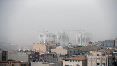 وزش باد شدید در پایتخت؛ مردم مراقب سقوط اجسام باشند