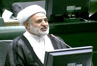  نماینده قم: دلار پایین رفت، اما قیمت‌ها پایین نیامد