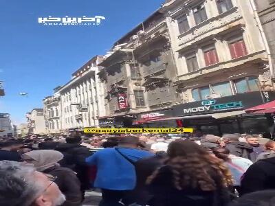 حضور مردم وحشت زده استانبول بعد از زلزله در خیابان