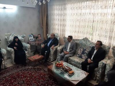  دیدار معاون رییس جمهور با خانواده شهیدان کبیری در قزوین