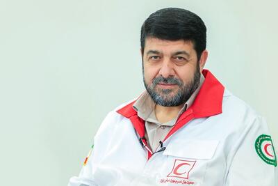 کولیوند،رئیس جمعیت هلال‌احمر: در همان ساعات اولیه حادثه بندرعباس بیش از هزار و صد نفر نجات داده شدند (فیلم)