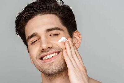 بهترین ویتامین برای از بین بردن لک قهوه‌ای صورت