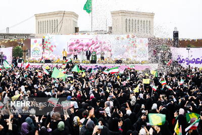 جشن بزرگ محفل میلاد حضرت معصومه(س) در قم