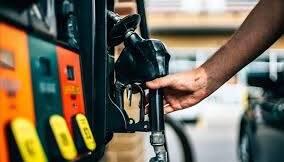 تولید روزانه ۲۲۲ میلیون لیتر بنزین و گازوئیل در کشور