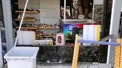 مغازه‌ای در بندر شهید رجایی که دست‌نخورده باقی مانده (فیلم)