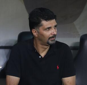 حسینی: این پیروزی مبارک استقلال باشد!/ حریف با سرعت خوب خود ما را تنبیه کرد