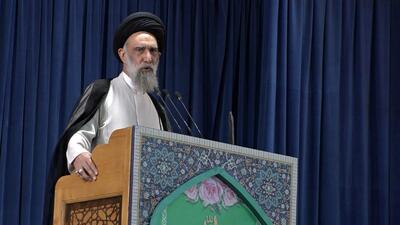 امام جمعه اصفهان همچنان مخالف مذاکرات: مذاکره معنایی ندارد