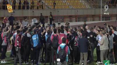 شادی بازیکنان و کادرفنی تراکتور پس از قهرمانی در لیگ برتر