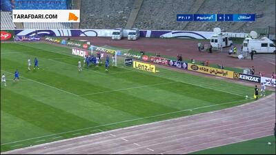 برخورد ضربه سر بازیکن آلومینیوم به تیر دروازه استقلال (استقلال 1-0 آلومینیوم اراک) - پارس فوتبال
