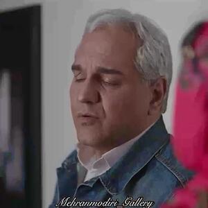 فیلم / ماجرای مهران مدیری و عکس با زن بدپوشش در خارج