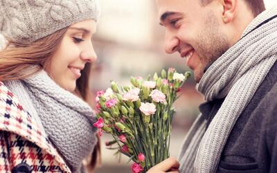 به جای بهانه آوردن بیهوده برای همسر؛ عذرخواهی کنید