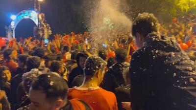 شادی هواداران تراکتور در سطح شهر تبریز پس از قهرمانی در لیگ برتر